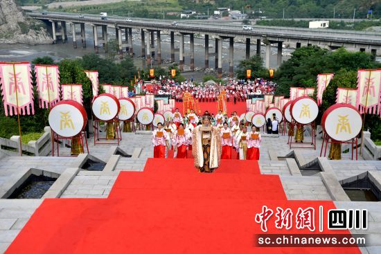 2023Q봨hίD