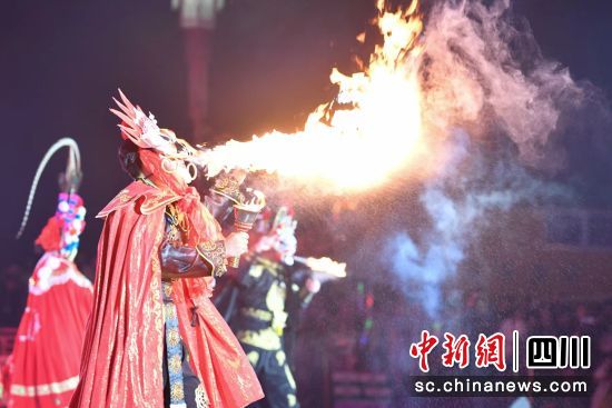 ����ӭ�´��Ļ�������(d��ng)���ݬF(xi��n)��(ch��ng)����ʥ�ޔz