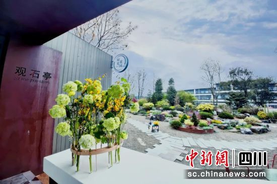 時(shí)光花園圖書館。郫都區(qū)融媒體中心 供圖