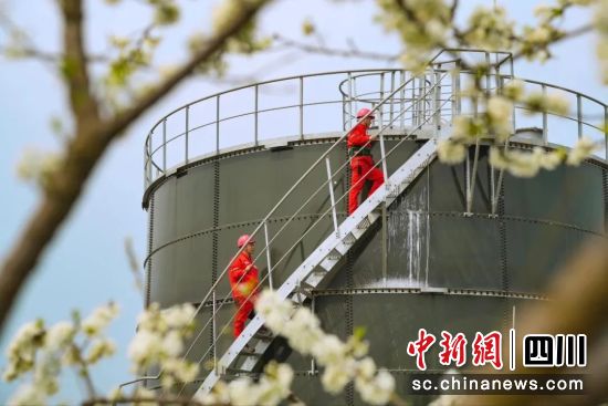 ����ÿһλ�����ˁ��f�����������c���ڶ�����ů���������͚��� ���D