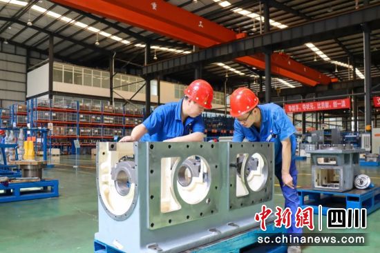 金星能源車間。郫都區(qū)融媒體中心 供圖