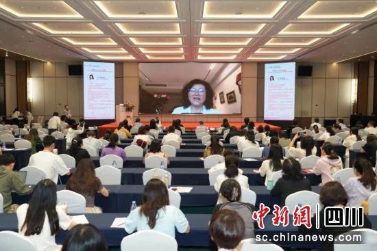 活動(dòng)現(xiàn)場。成都市婦女兒童中心醫(yī)院供圖