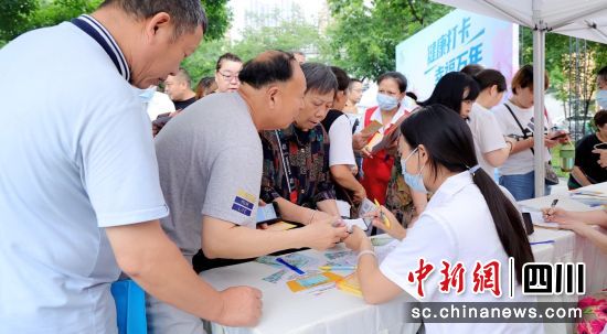 活動現(xiàn)場。(萬年社區(qū)衛(wèi)生服務(wù)中心 供圖)