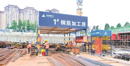 ▲崇州318科創(chuàng)中心項目建設現(xiàn)場 ▲崇州318科創(chuàng)中心項目建設現(xiàn)場