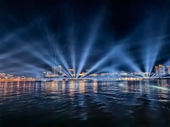 廣元城市夜景一角。苗志勇 攝