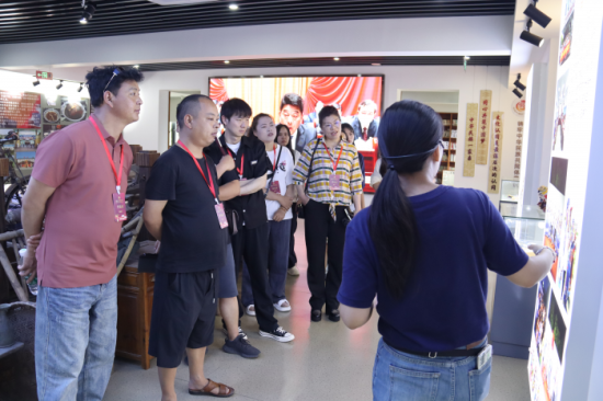 實(shí)地考察學(xué)習(xí) 實(shí)地考察學(xué)習(xí)