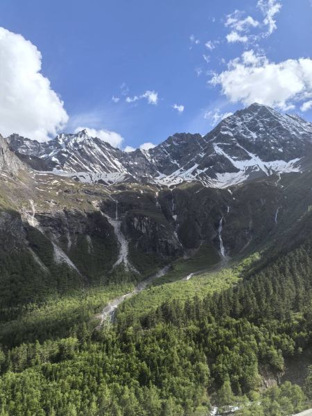 理小路美景(資料圖) 理小路美景(資料圖)