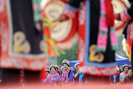 ��Ǽ��DŮ�� ë��܊/�z 