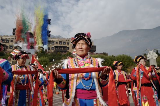 ��ʢ��ӭ�ӡ� �A�R��/�z