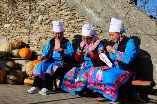 ��Ǽ��DŮչʾǼ�㼼ˇ�� ����/�z