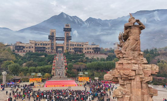 ��2025Ǽ��cף���(d��ng)�F(xi��n)��(ch��ng)�� �f(w��n)�y/�z