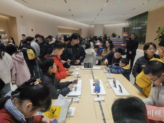 ���M(f��i)Ʒ���f�Q����������㕽ӣ���(ji��)�����g�������M(f��i)�ߵ����xُ�®a(ch��n)Ʒ��ꐱ̼t �z