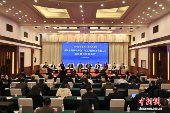 2��4�����Ĵ�ʡ���f(xi��)ʮ�����ĴΕ��h�������h��ʡί����ʡ����(li��n)�͟o�h����ʿ��ý�w(li��n)�ϲ��L�F(xi��n)�������� �z