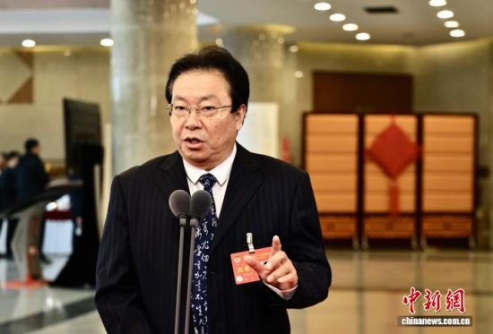 �Ĵ�ʡ���f(xi��)ʮ�����ĴΕ��h��ί�Tͨ�������w���L��ӵ�����6���ڳɶ��e�����Ĵ�ʡ���f(xi��)ί�T���ɶ���Ϣ���̴�W(xu��)ԭ�hί��ӛ�ܼ�����ӛ�߆�����ӛ�� ���� �z